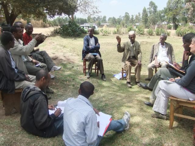 Gathering Bangladeshi farmers.
